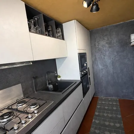 Apartmán L&r - Centro Storico, Parcheggio, Terrazza Panoramica - La Cima Della Pigna